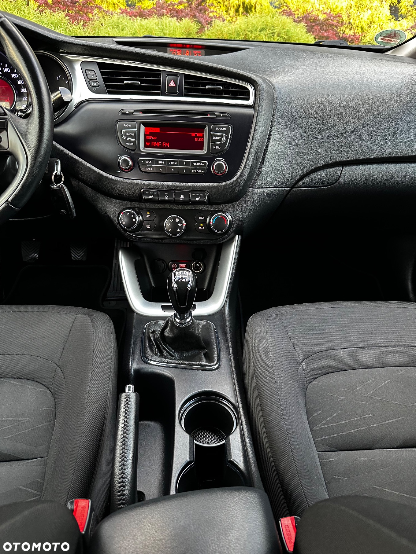 Kia Ceed 1.6 GDI Platinum Edition - 33