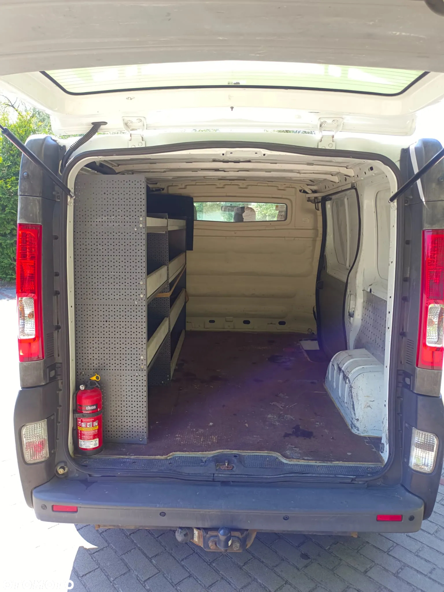 Renault Trafic 2.0 DCI - 7