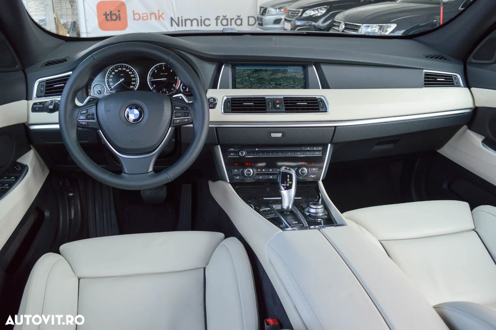 BMW Seria 5 520d Aut. Luxury Line - 35