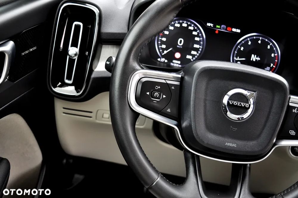 Volvo XC 40 T3 Inscription - 29