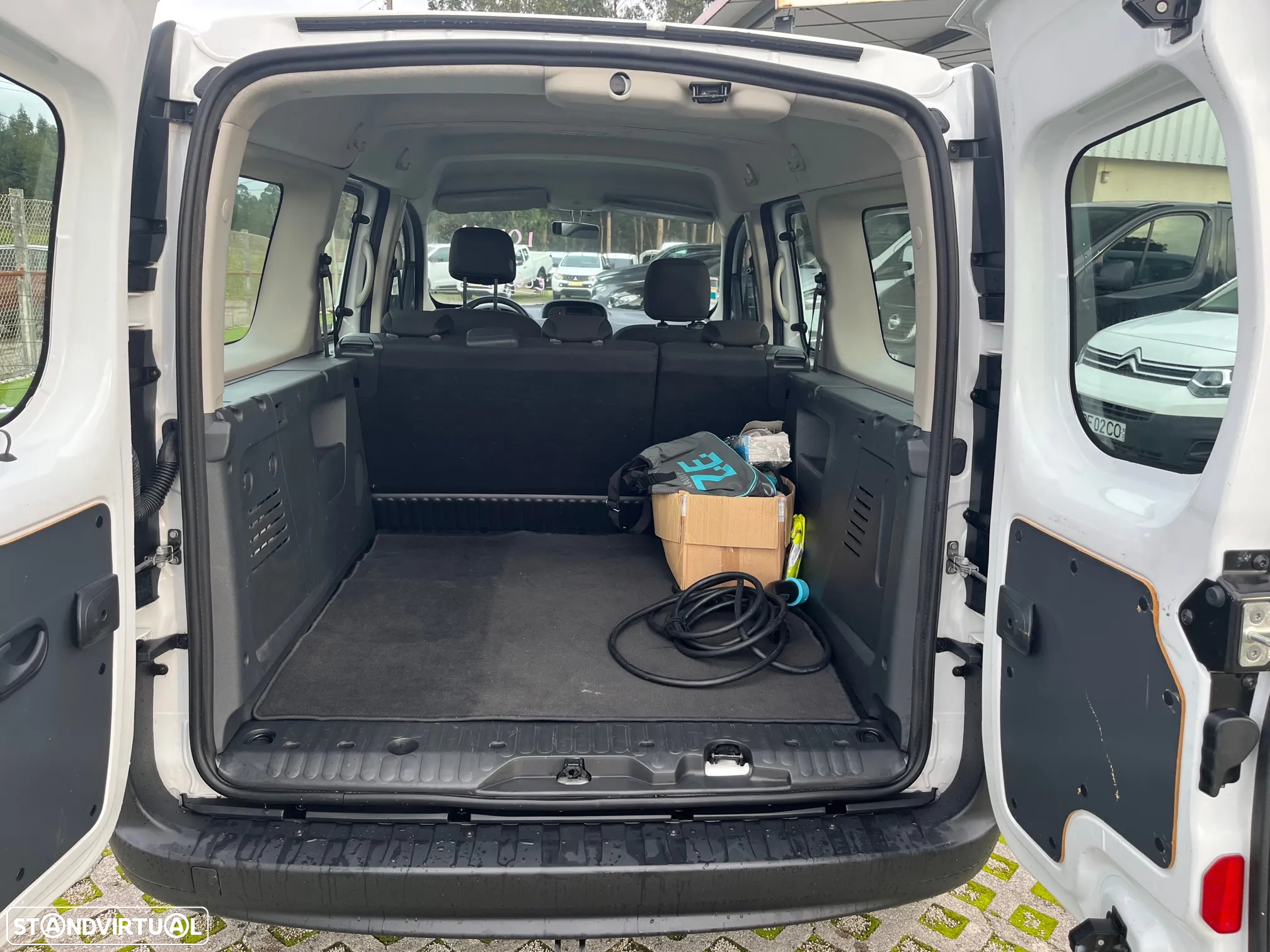 Renault Kangoo Z.E. 33 - 9