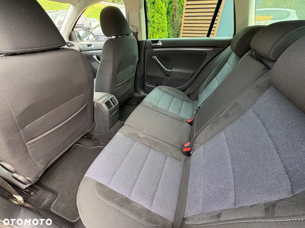 Volkswagen Golf 2.0 TDI DPF Style - 22