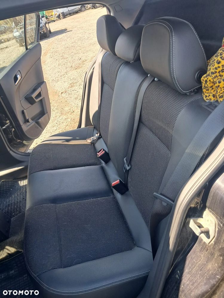 ❌Dawca części ❌ OPEL ASTRA H 2009 HB 1.4 16V KOD LAK: Z20R - 13