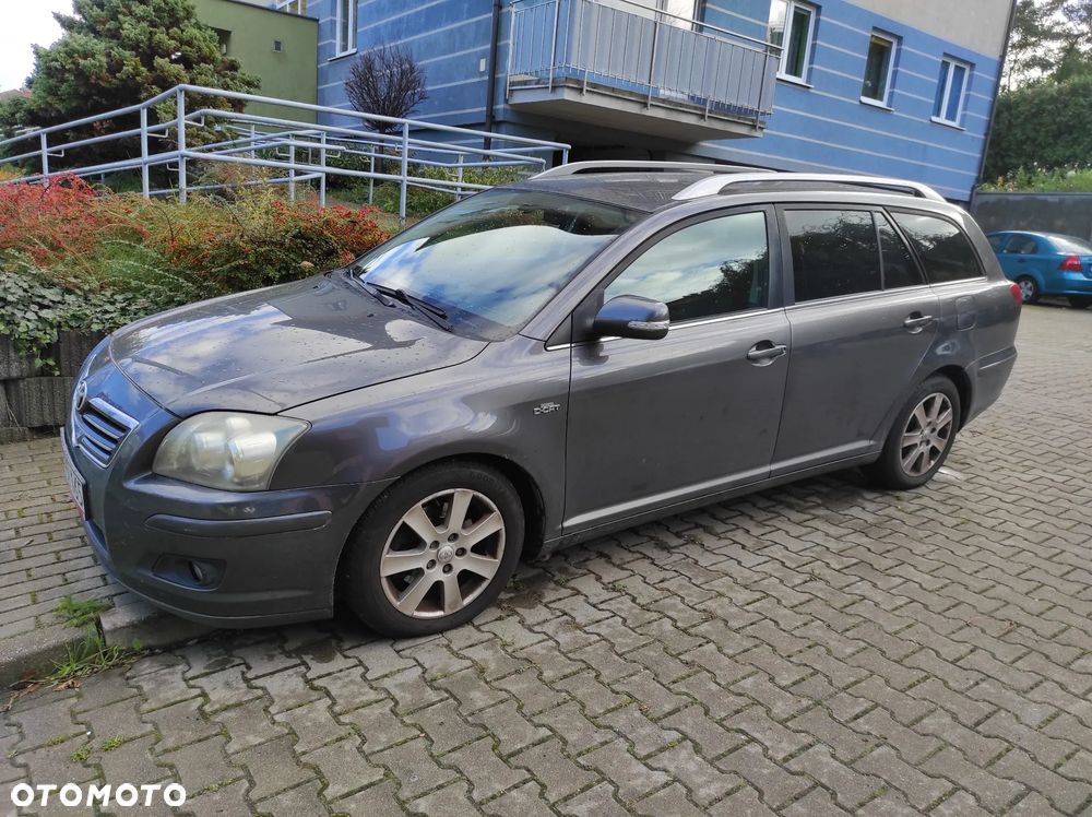 Toyota Avensis - 3