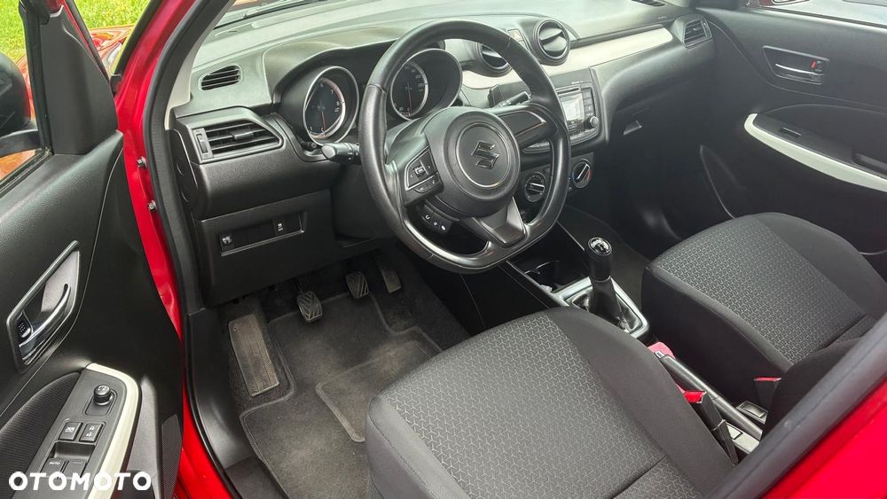 Suzuki Swift - 4