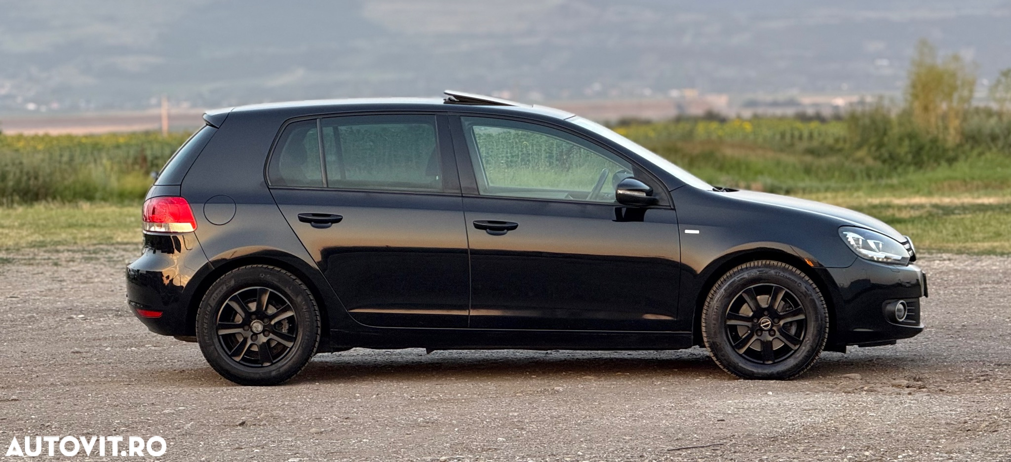 Volkswagen Golf 2.0 TDI DPF MATCH - 17