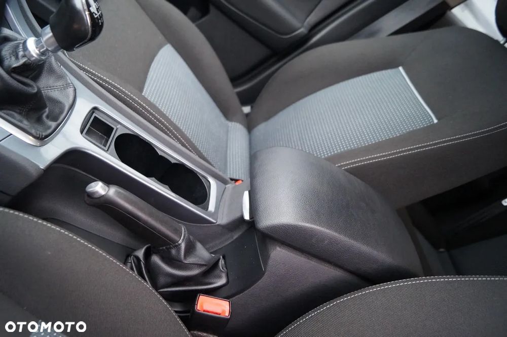 Ford Mondeo 1.6 TDCi Ambiente - 22