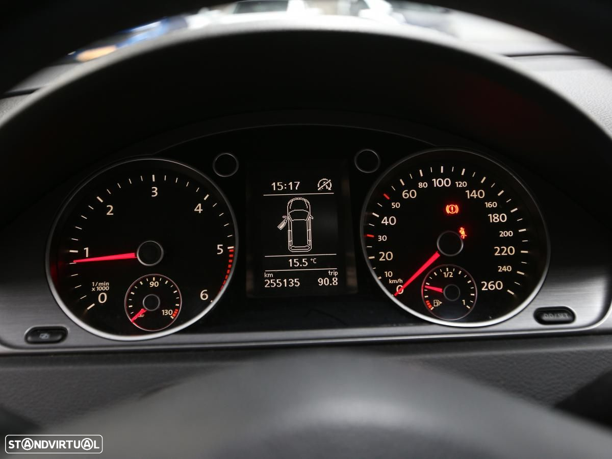 VW Passat Variant 2.0 TDi Confortline - 7