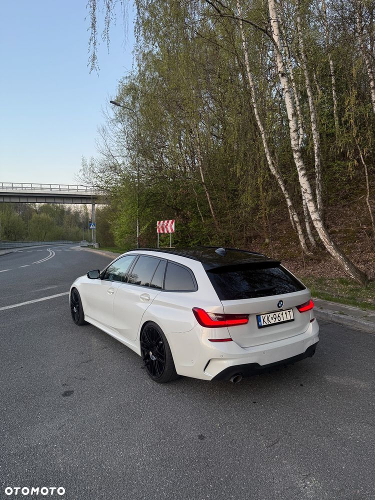 BMW Seria 3 330i xDrive M Sport sport - 3