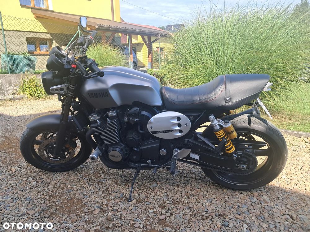 Yamaha XJR - 2