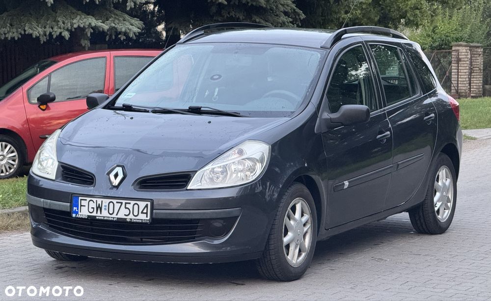 Renault Clio - 2