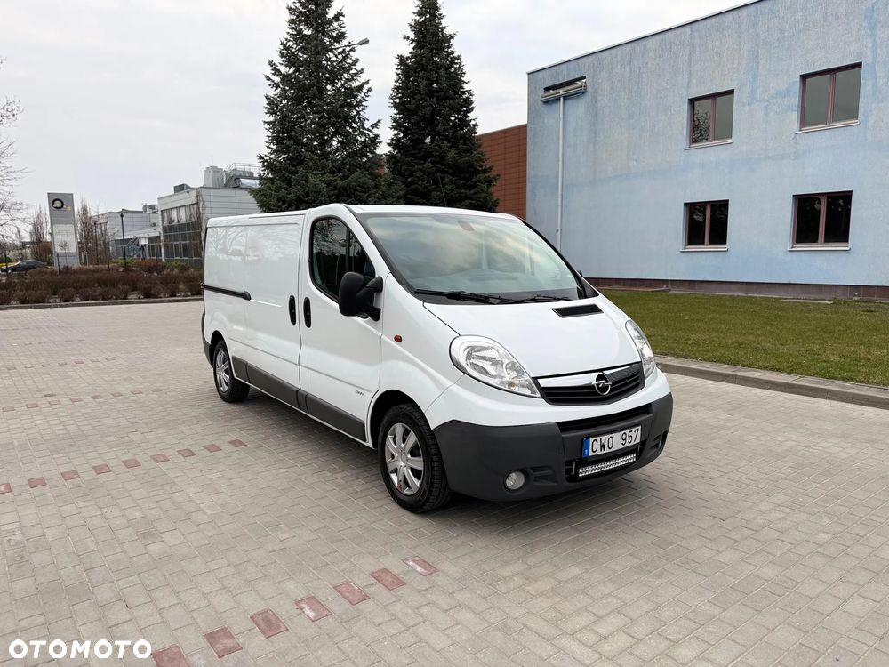 Opel Vivaro - 2