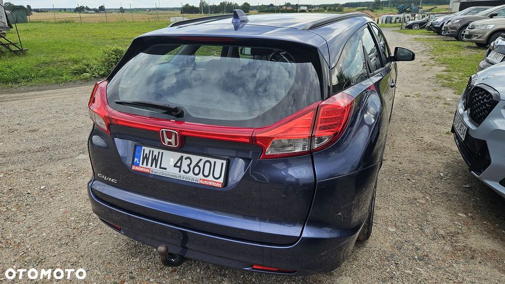 Honda Civic 1.6 i-DTEC Executive Black Edition - 6