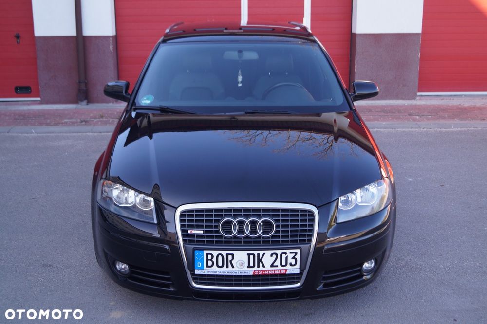 Audi A3 Sportback 1.6 FSI S line Sportpaket plus - 2