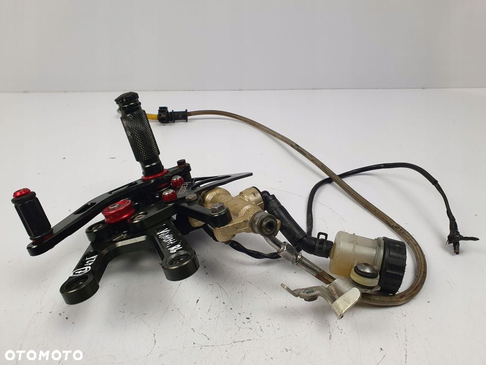 POMPKA HAMULCOWA SET PODNÓŻEK TYŁ Yamaha YZF-R6 R6 RJ11 dźwignia arashi - 6