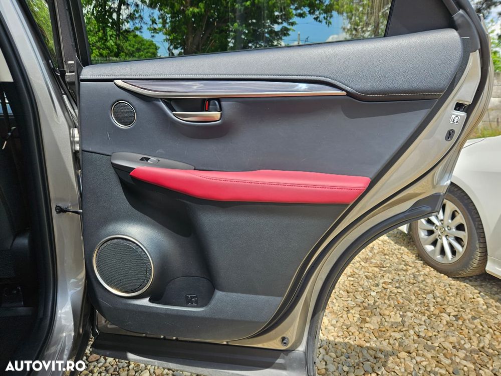 Lexus Seria NX 300 AWD Luxury - 26