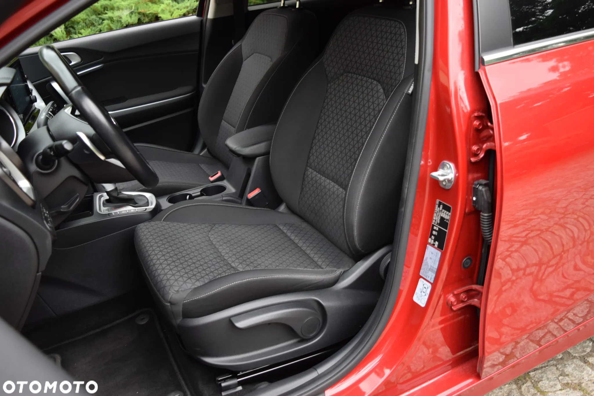 Kia Ceed 1.4 T-GDI L Business Line DCT - 15