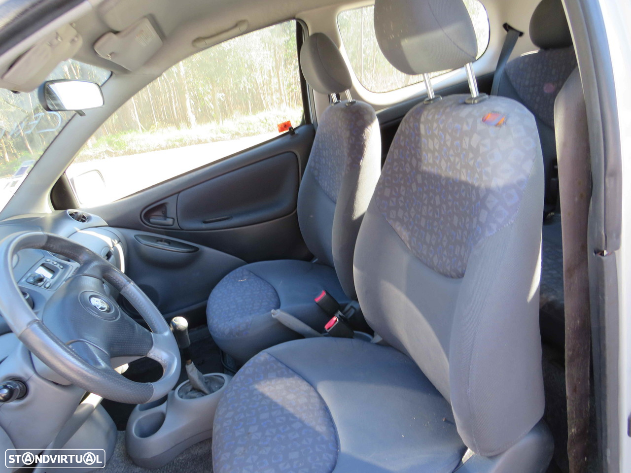 Toyota Yaris 1.0 (68cv) de 2001 - Peças Usadas (8125) - 6
