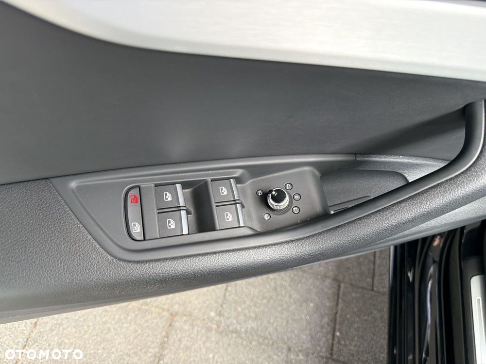 Audi A4 Avant 35 TFSI mHEV S Line S tronic - 23
