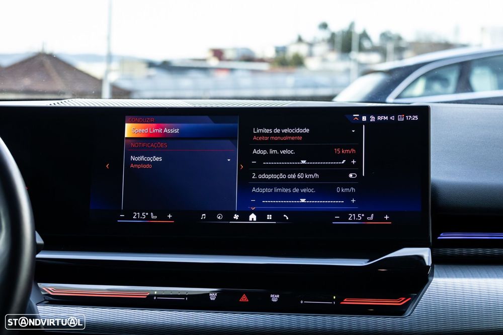 BMW 520 d Pack Desportivo M - 44