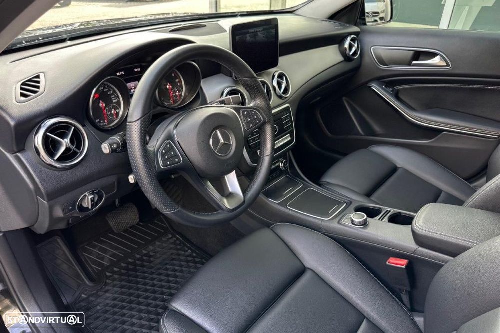 Mercedes-Benz GLA 200 d Urban Aut. - 8