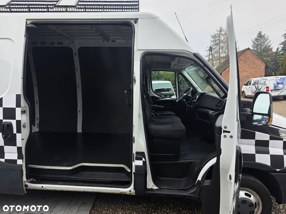 Iveco Daily - 25