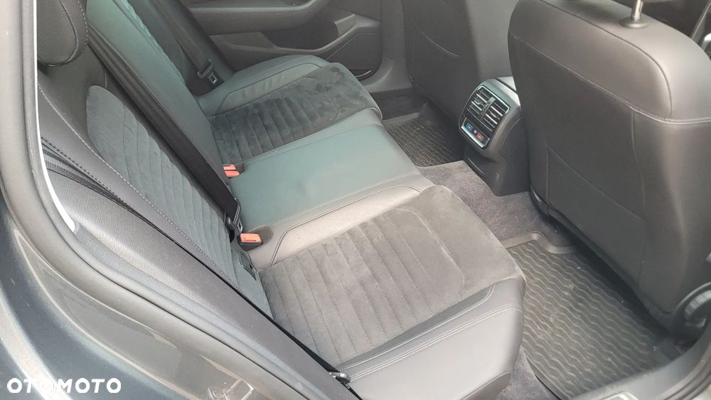 Volkswagen Passat 2.0 TDI SCR (BlueMotion Technology) DSG Comfortline - 23