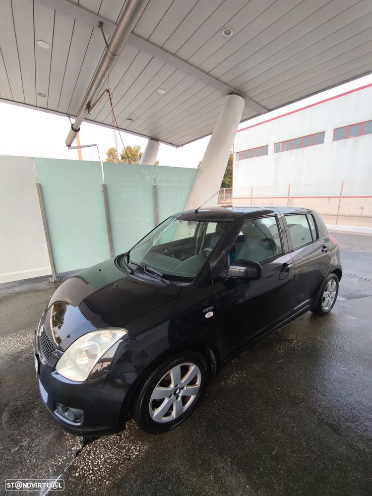 Suzuki Swift 1.3 DDiS GL - 2