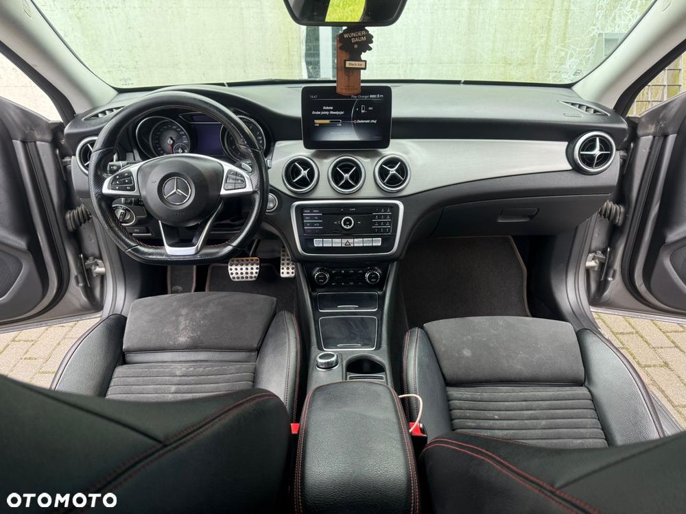 Mercedes-Benz CLA - 2