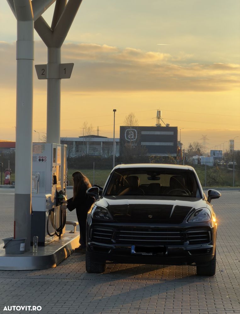 Porsche Cayenne Hybrid 3.0 L S E - 1