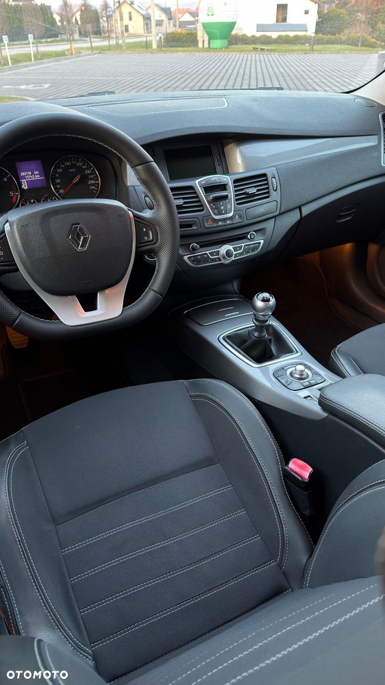 Renault Laguna 2.0 dCi Tech Run - 29