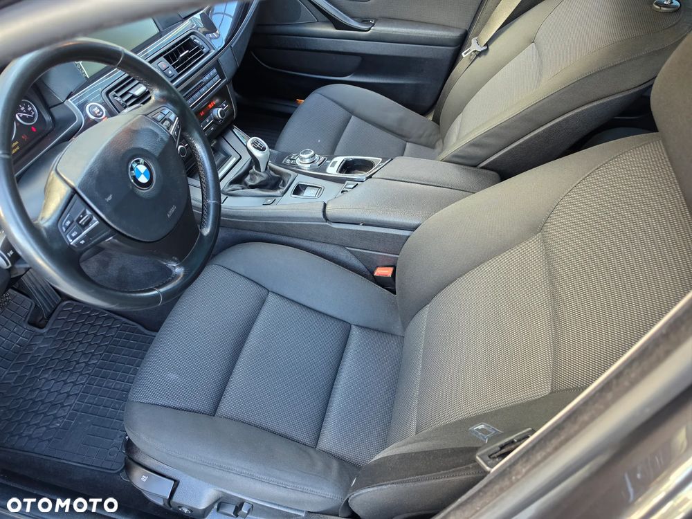 BMW Seria 5 520d BluePerformance - 35