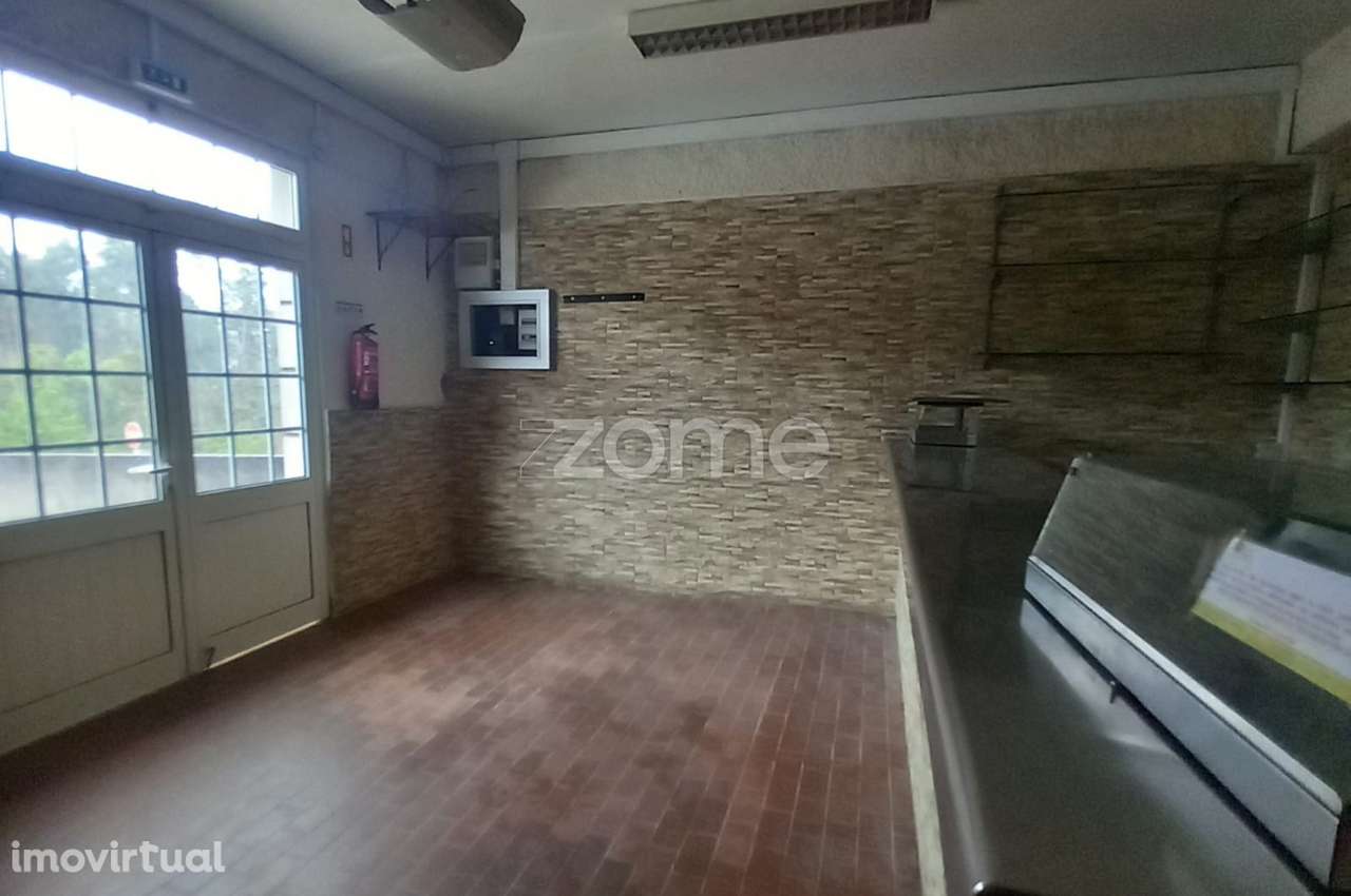 Moradia com Restaurante Pronto a Funcionar - Grande imagem: 5/41