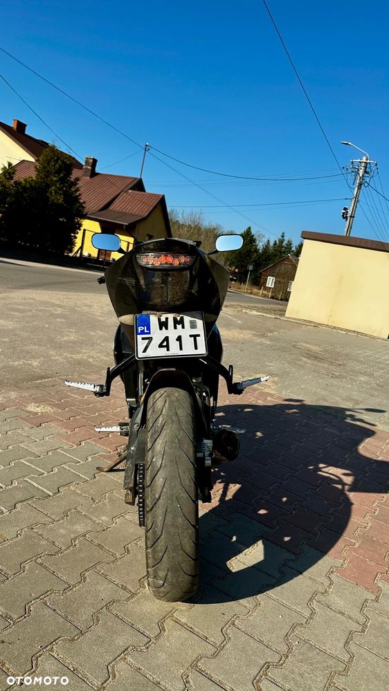 Yamaha YZF - 7