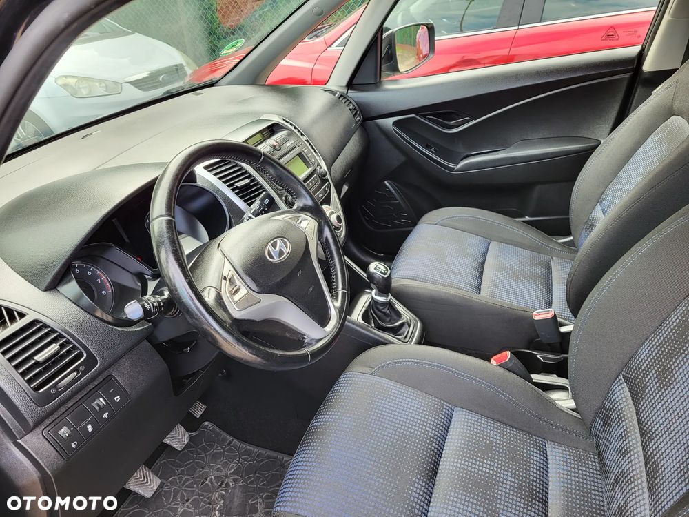 Hyundai ix20 - 12