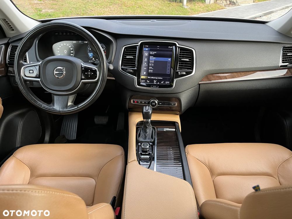 Volvo XC 90 - 10