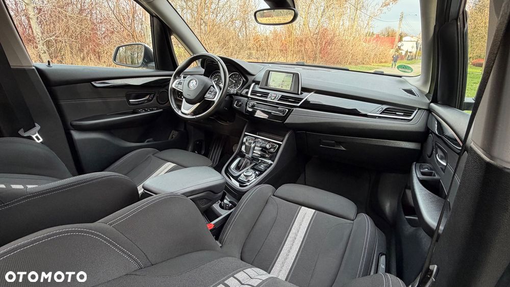 BMW Seria 2 218d Sport-Aut - 29