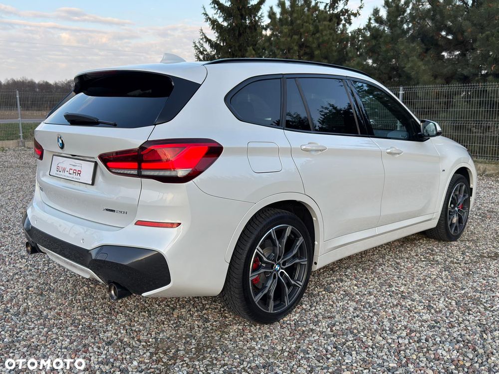 BMW X1 xDrive20i M Sport - 12