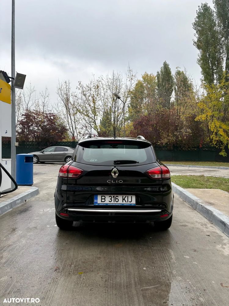 Renault Clio - 8