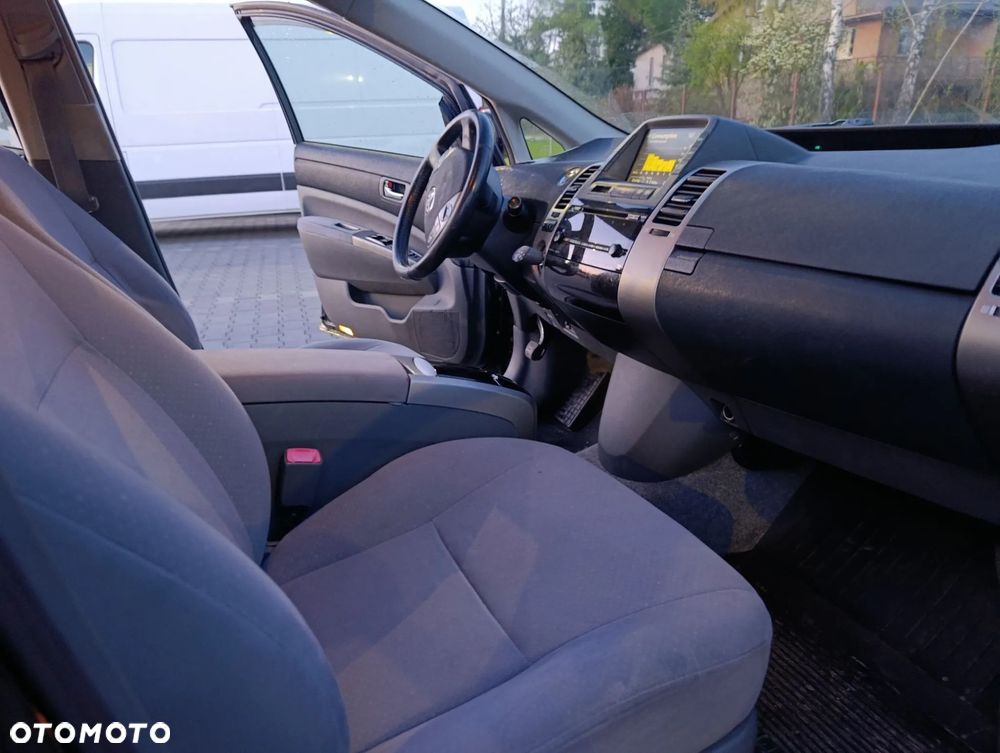 Toyota Prius 1.5 VVT-i Sol (nav) - 8