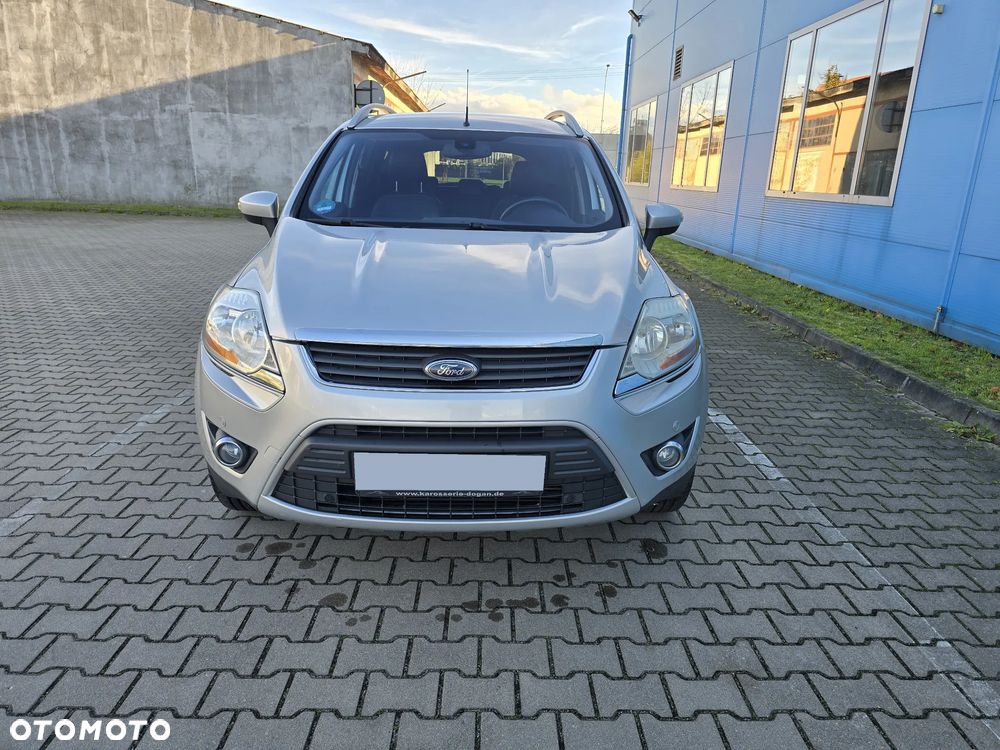 Ford Kuga 2.0 TDCi 2x4 Titanium - 8