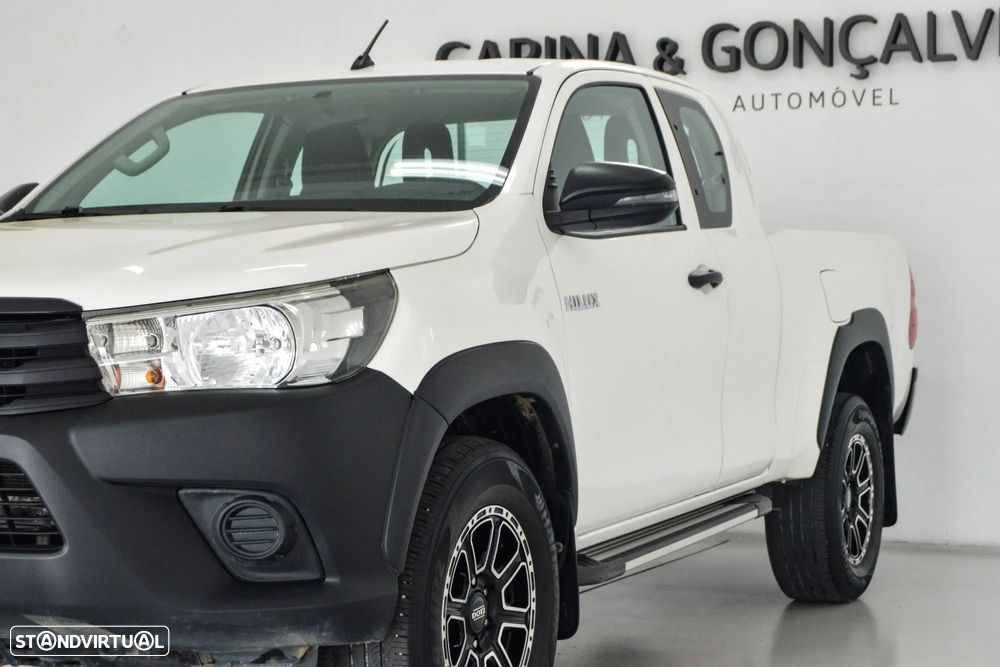 Toyota Hilux 2.4 D-4D 4X2 Cabine Extra 3L - 19