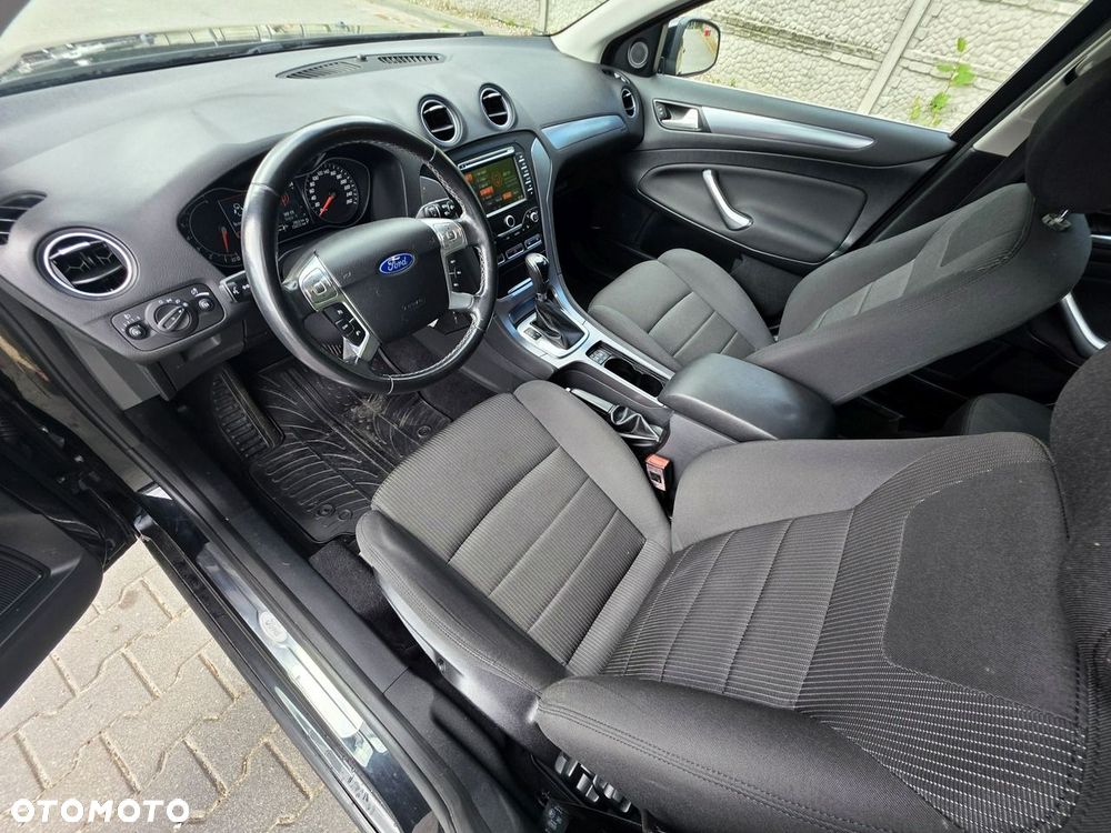 Ford Mondeo 2.0 EcoBoost Titanium - 11