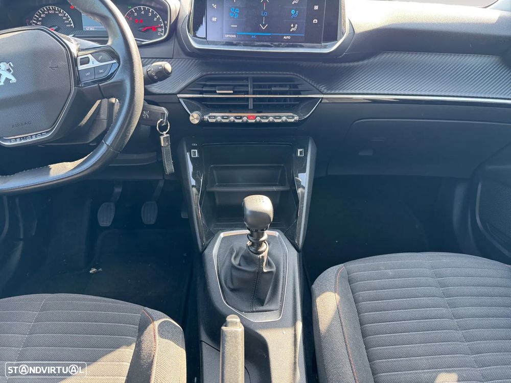 Peugeot 2008 1.2 PureTech Active Pack - 12