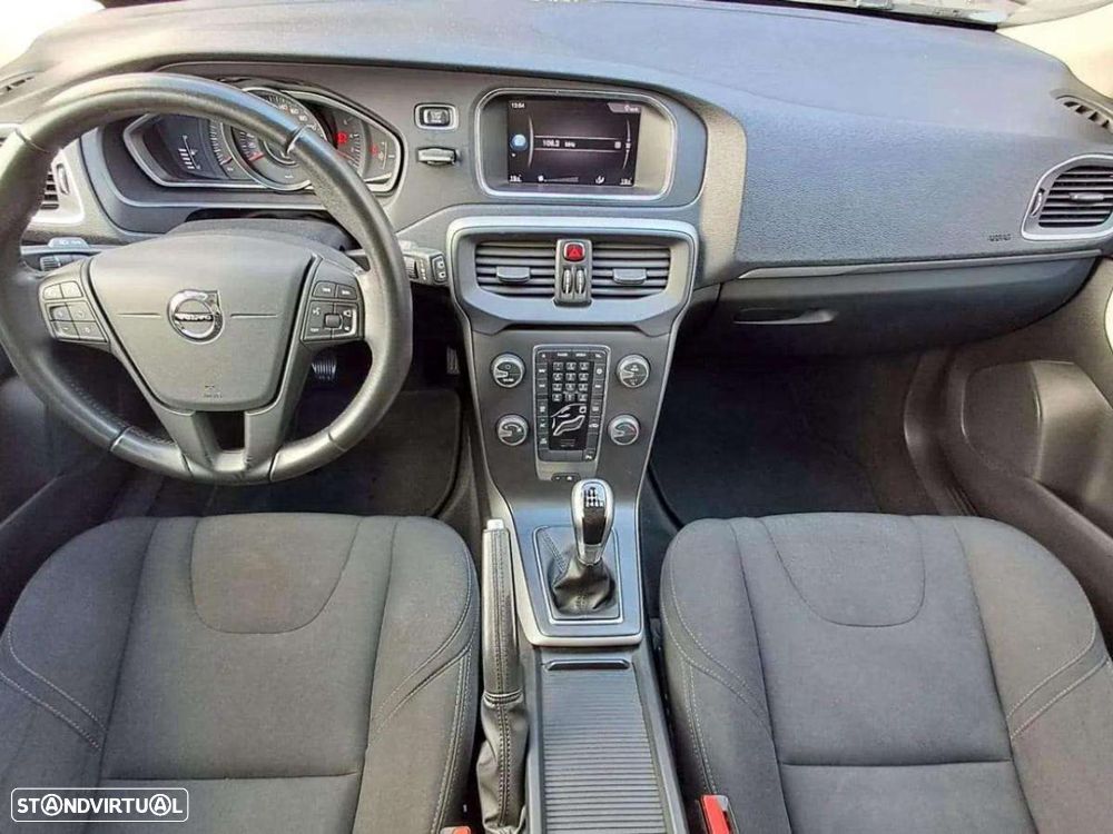 Volvo V40 2.0 D2 Kinetic - 17