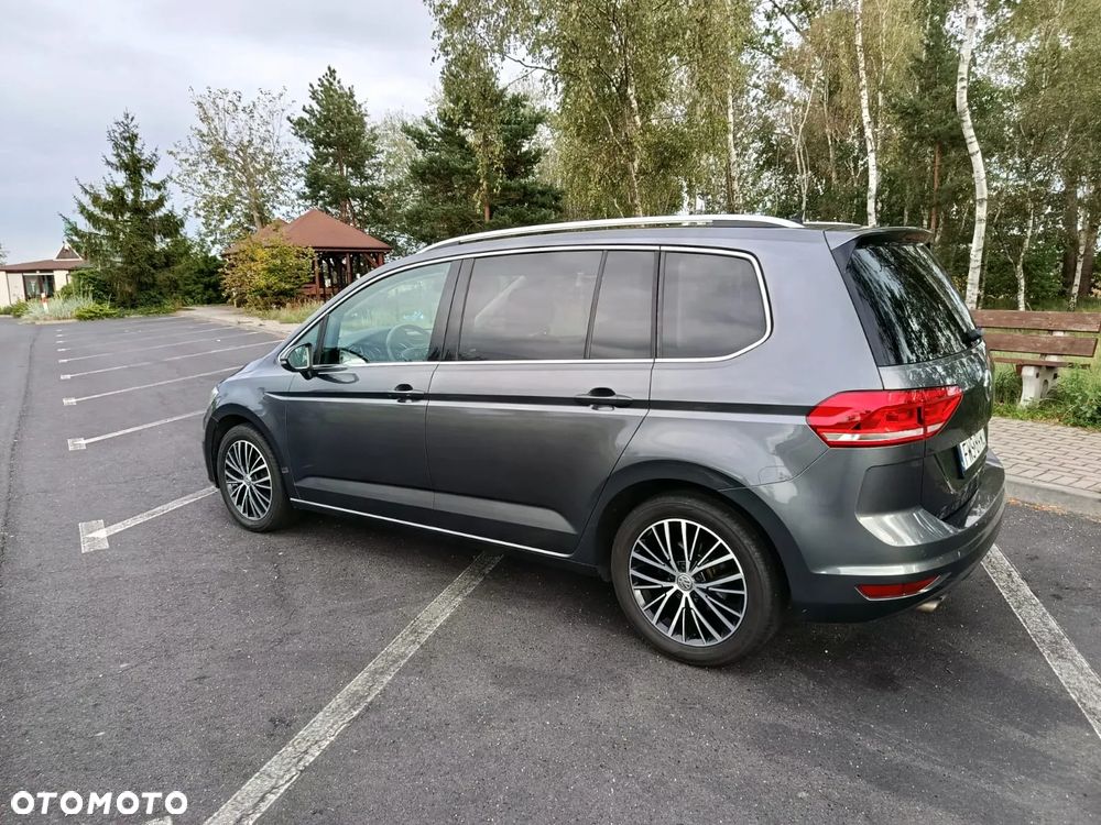 Volkswagen Touran 2.0 TDI BMT Highline DSG - 10