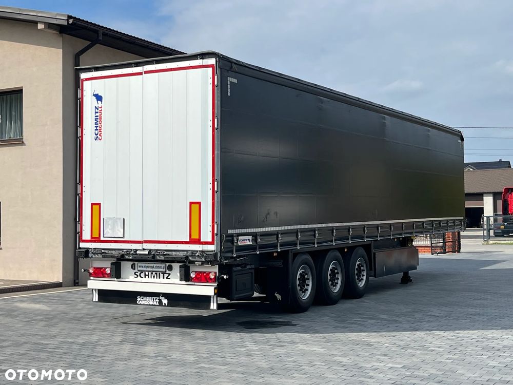 Schmitz Cargobull SCB / 2022 / FIRANKA/ NOWE OPONY / NOWE KLOCKI/ OS PODNOSZONA / KOSZ PALETOWY / CERTYFIKAT XL / ZADBANA
