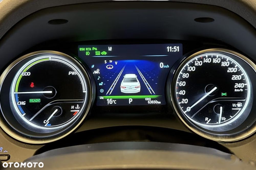 Toyota Camry 2.5 Hybrid Executive CVT - 12