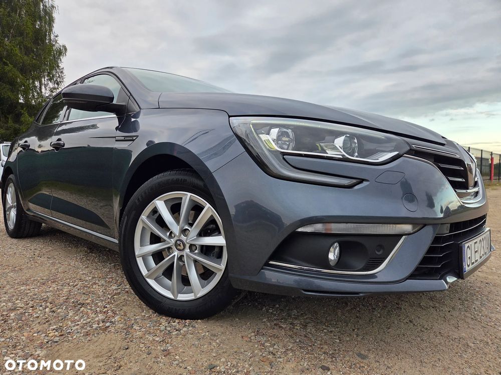 Renault Megane 1.5 Blue dCi Intens - 9