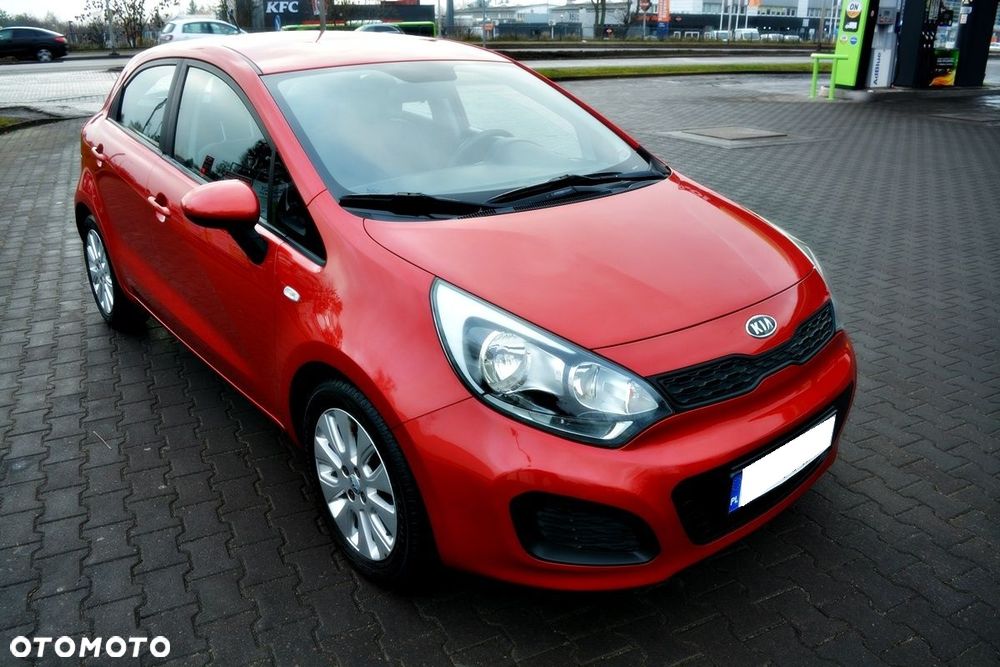Kia Rio 1.2 Attract - 11